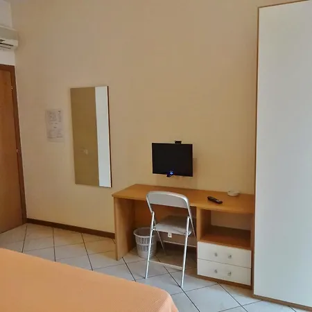 Szálloda Rosa 2*